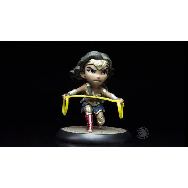 Q-Fig Wonder Woman  Liga de la Justicia